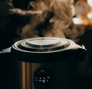 instant pot with steaming