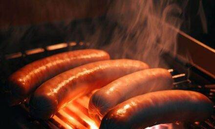 How to cook brats on stove